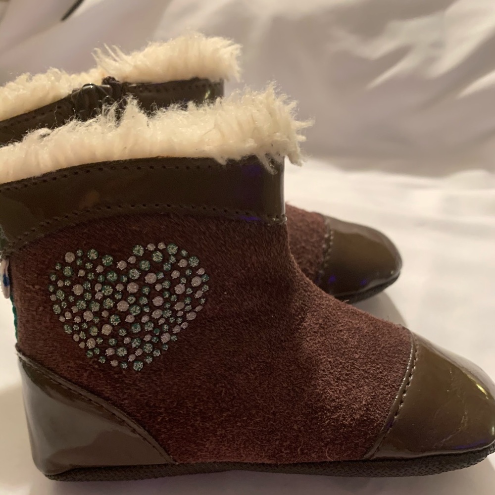 Robeez lined boots